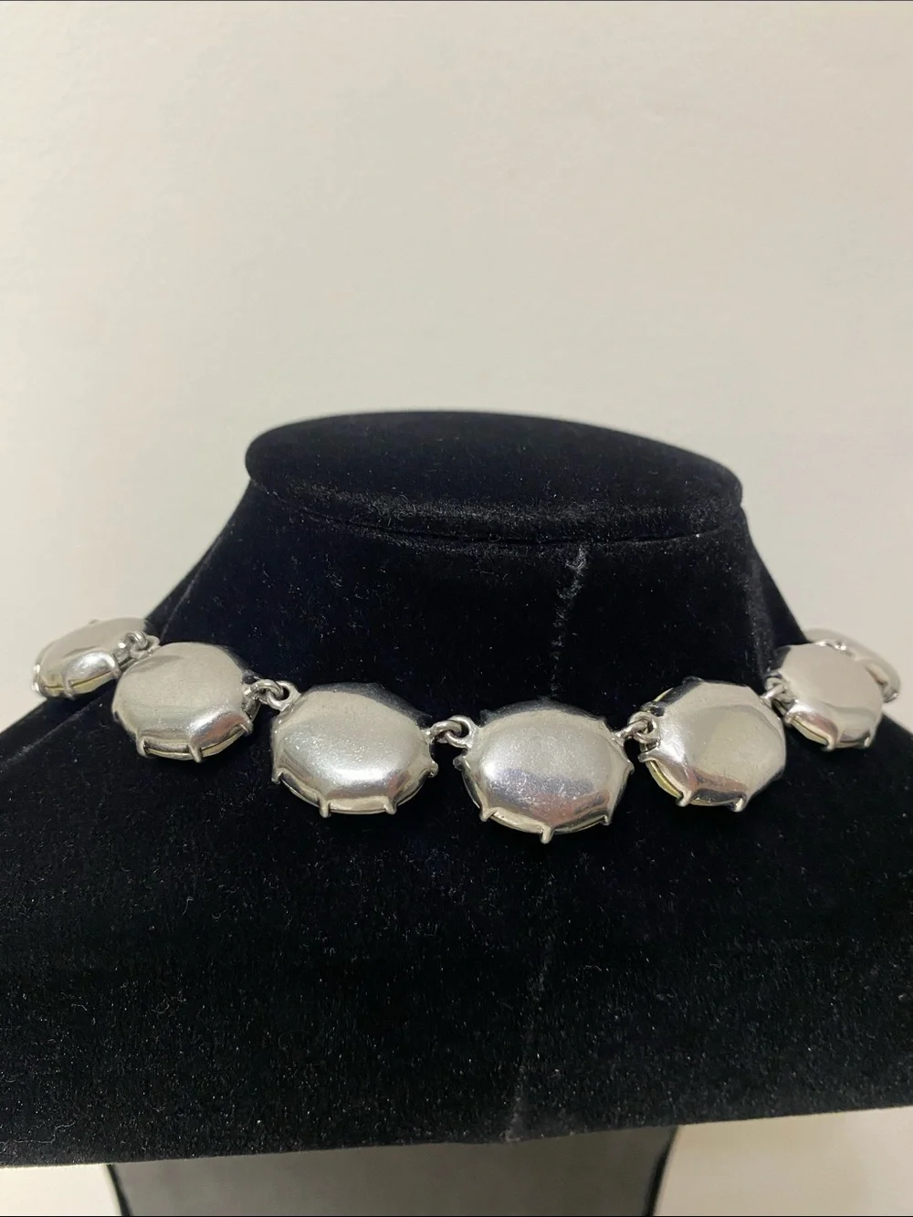 Tory Burch Stunning Crystal Collar Rivière Necklace 🤩🤩